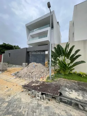 5bdrm Duplex in Banana Island for sale