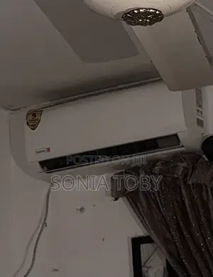 Fairly Used Scanfrost 1HP Split Air Conditioner (SFACS09M)