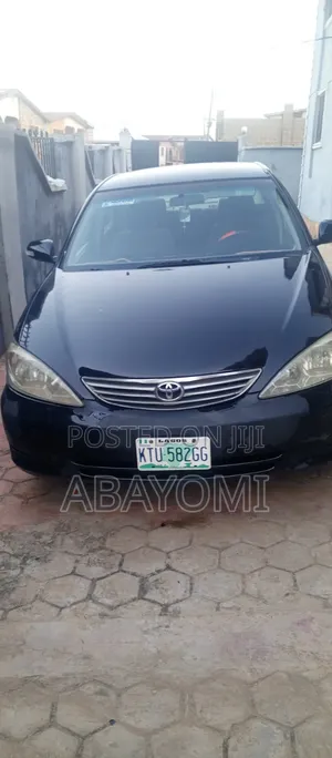 Toyota Camry LE 4dr Sedan (2.4L 4cyl 5M) 2003 Black