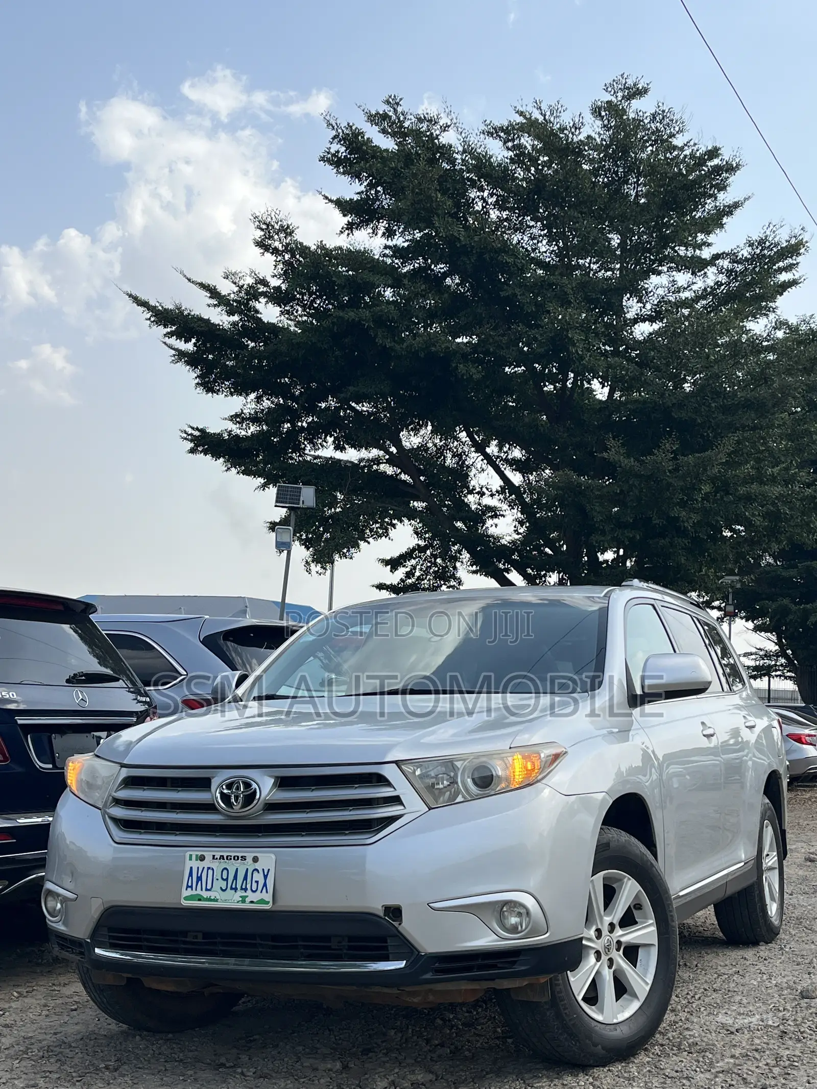 Toyota Highlander SE 2012 Silver