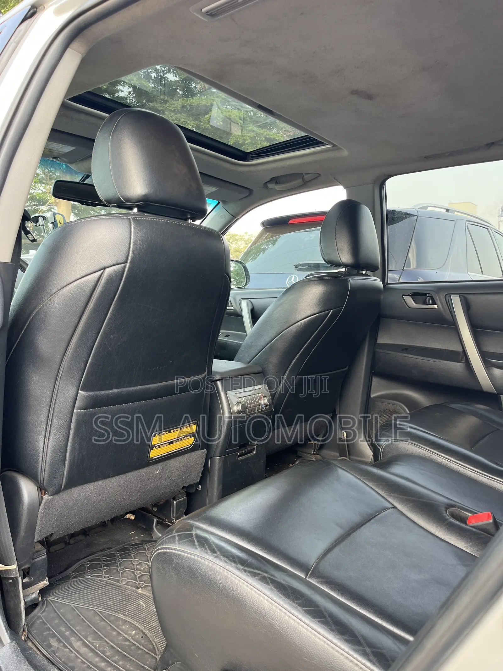 Toyota Highlander SE 2012 Silver