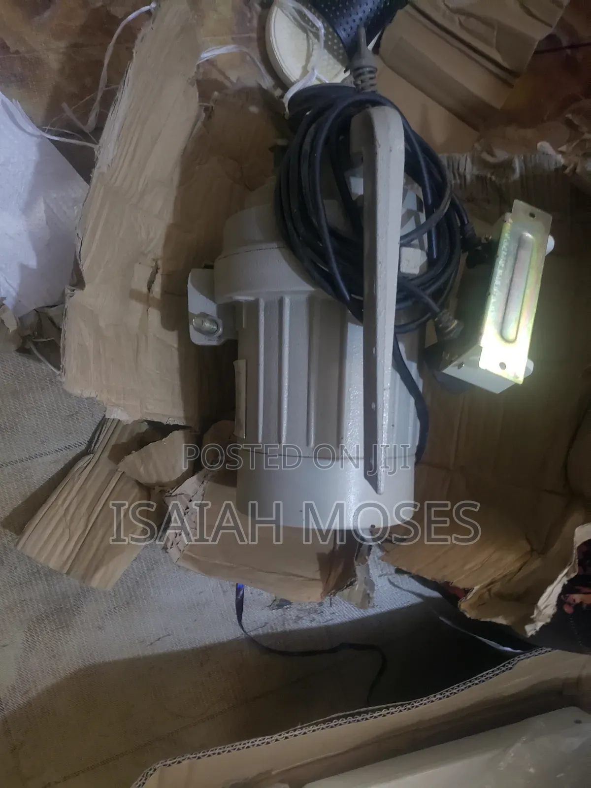 Industrial Sewing Machine