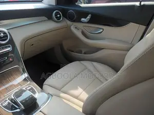 Mercedes-Benz GLC-Class 2017 Blue