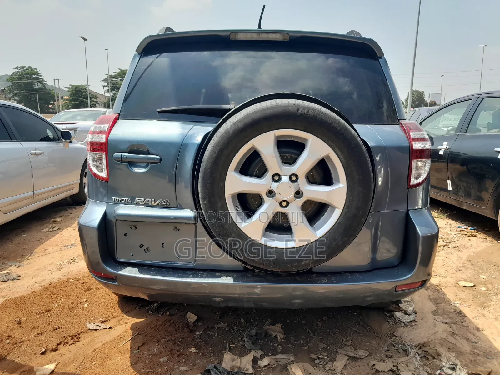 Toyota RAV4 2010 Blue