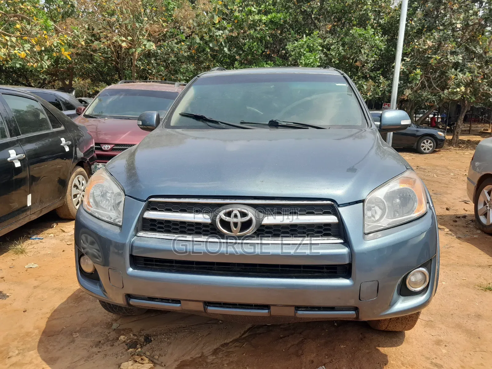 Toyota RAV4 2010 Blue