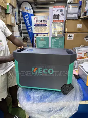 Meco 4kwh / 2200w All in One Solar Generator