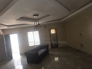 3bdrm Block of Flats in Zionist Estate, Ibadan for rent