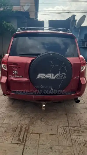 Toyota RAV4 V6 4x4 2007 Red