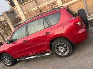 Toyota RAV4 V6 4x4 2007 Red