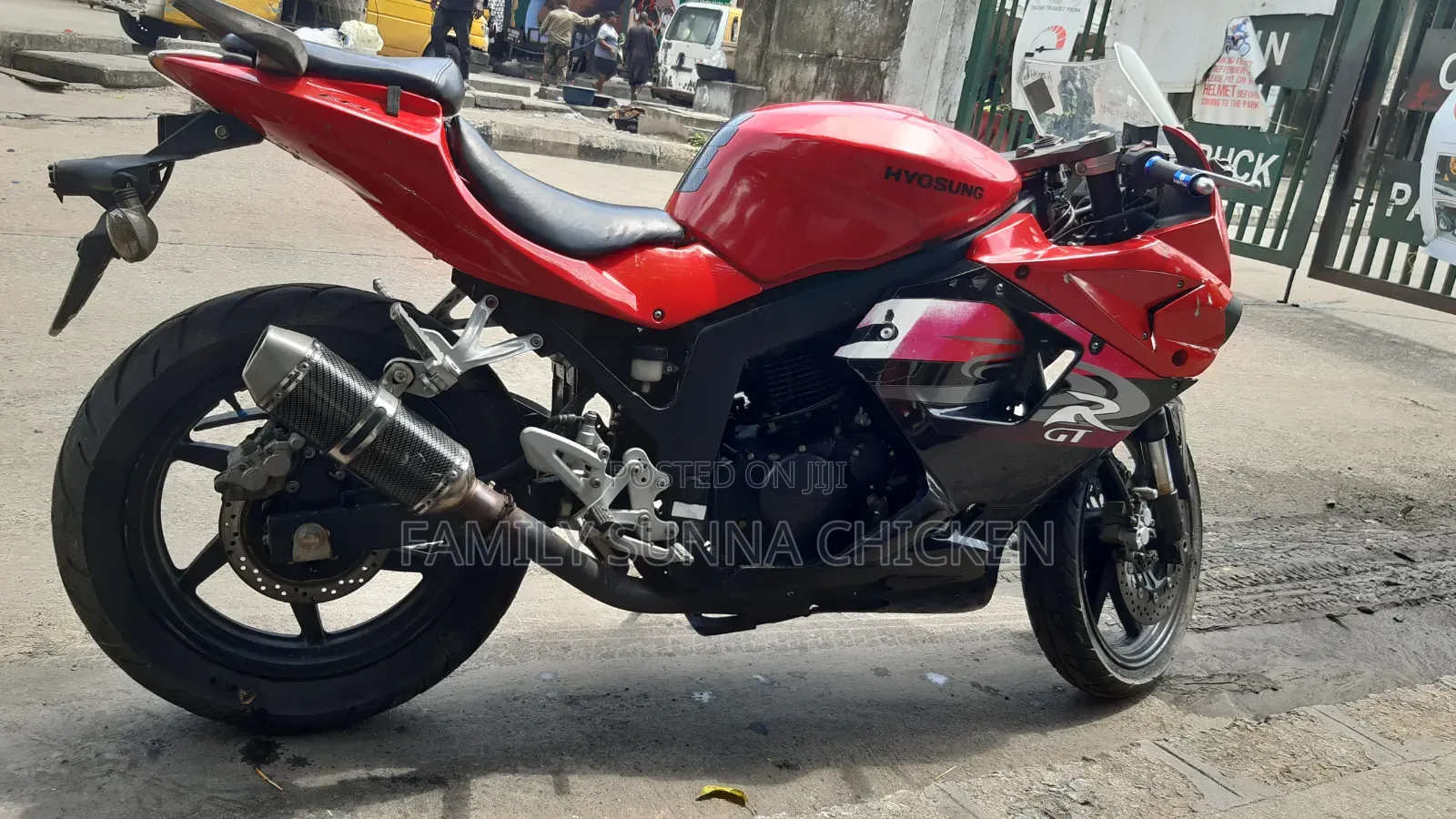 Hyosung GT250R 2010 Red