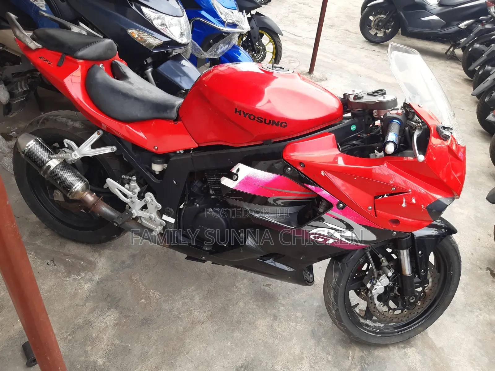 Hyosung GT250R 2010 Red