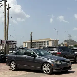 Mercedes-Benz C300 2010 Gray