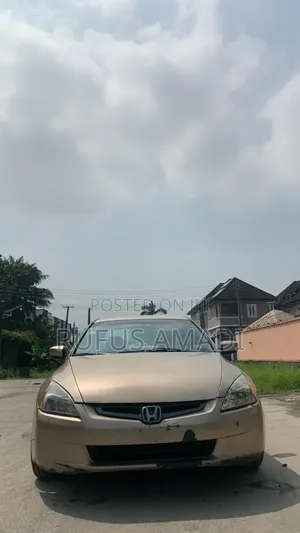Honda Accord 2005 Gold