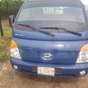 Hyundai Universe 2021 Blue