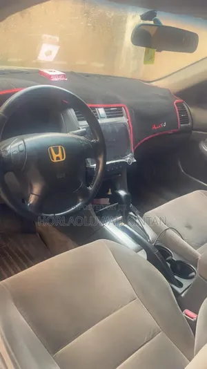 Honda Accord 2006 Gold