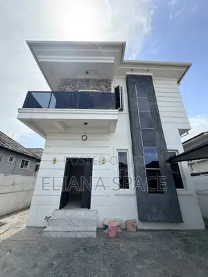 4bdrm Duplex in Ikota for sale