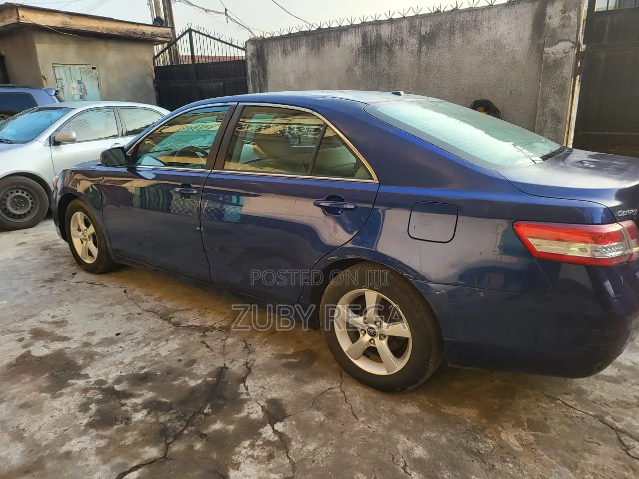 Toyota Camry 2010 Blue