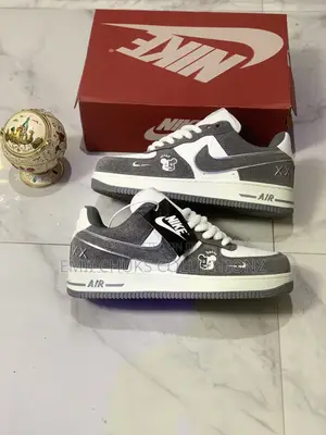 Nike Air Cross ( Chunky Lace )