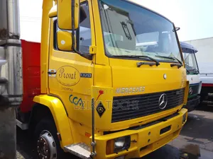 1320 8 Bolt Pick Up Truck