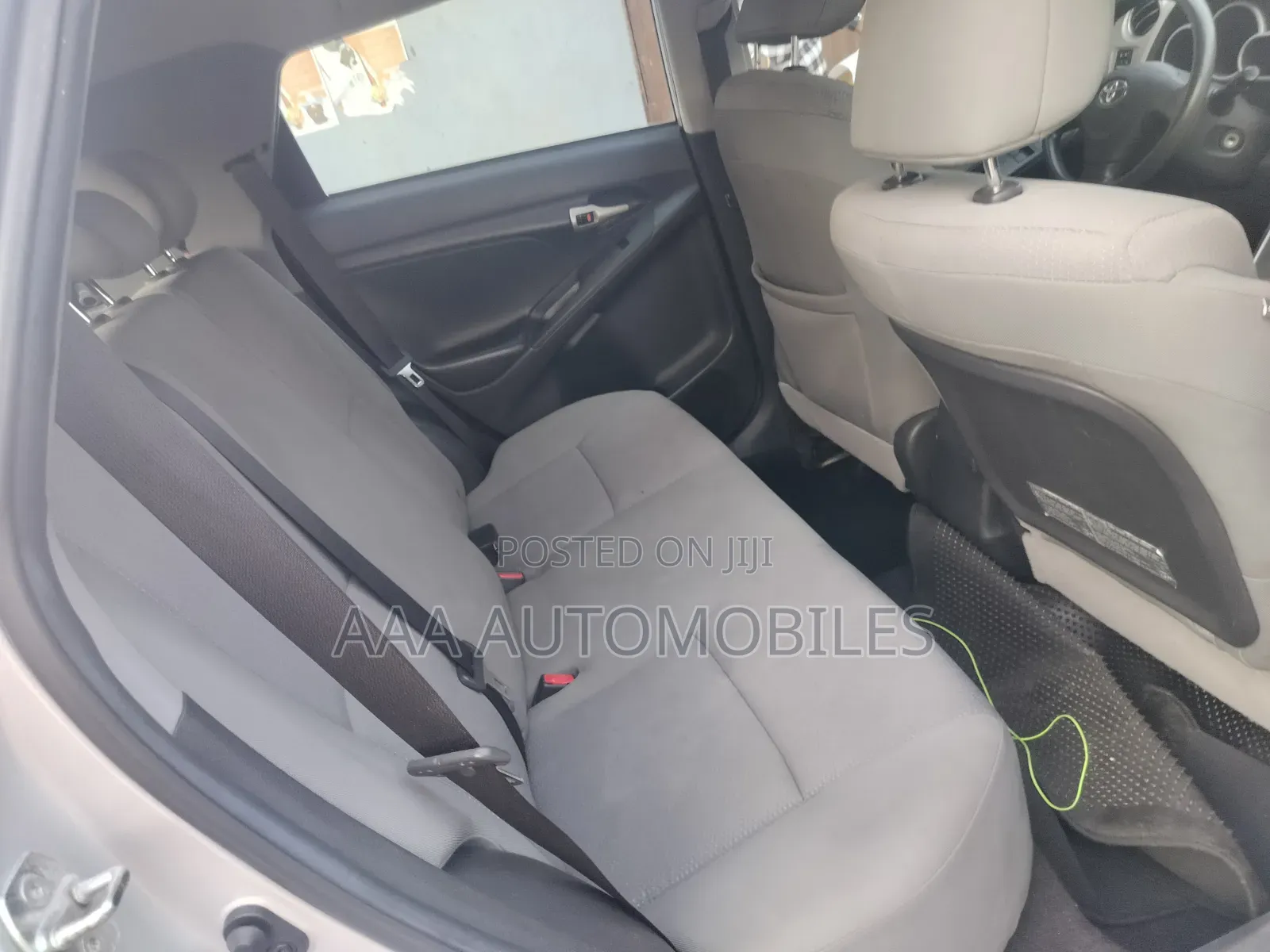Toyota Matrix 2010 Silver