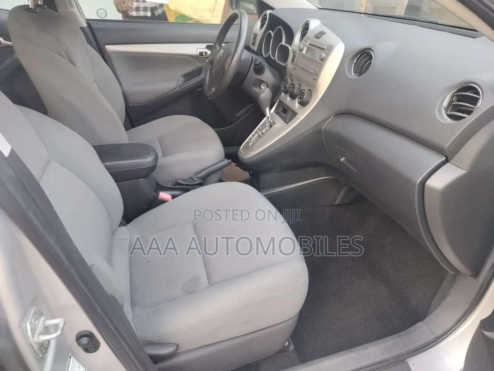 Toyota Matrix 2010 Silver