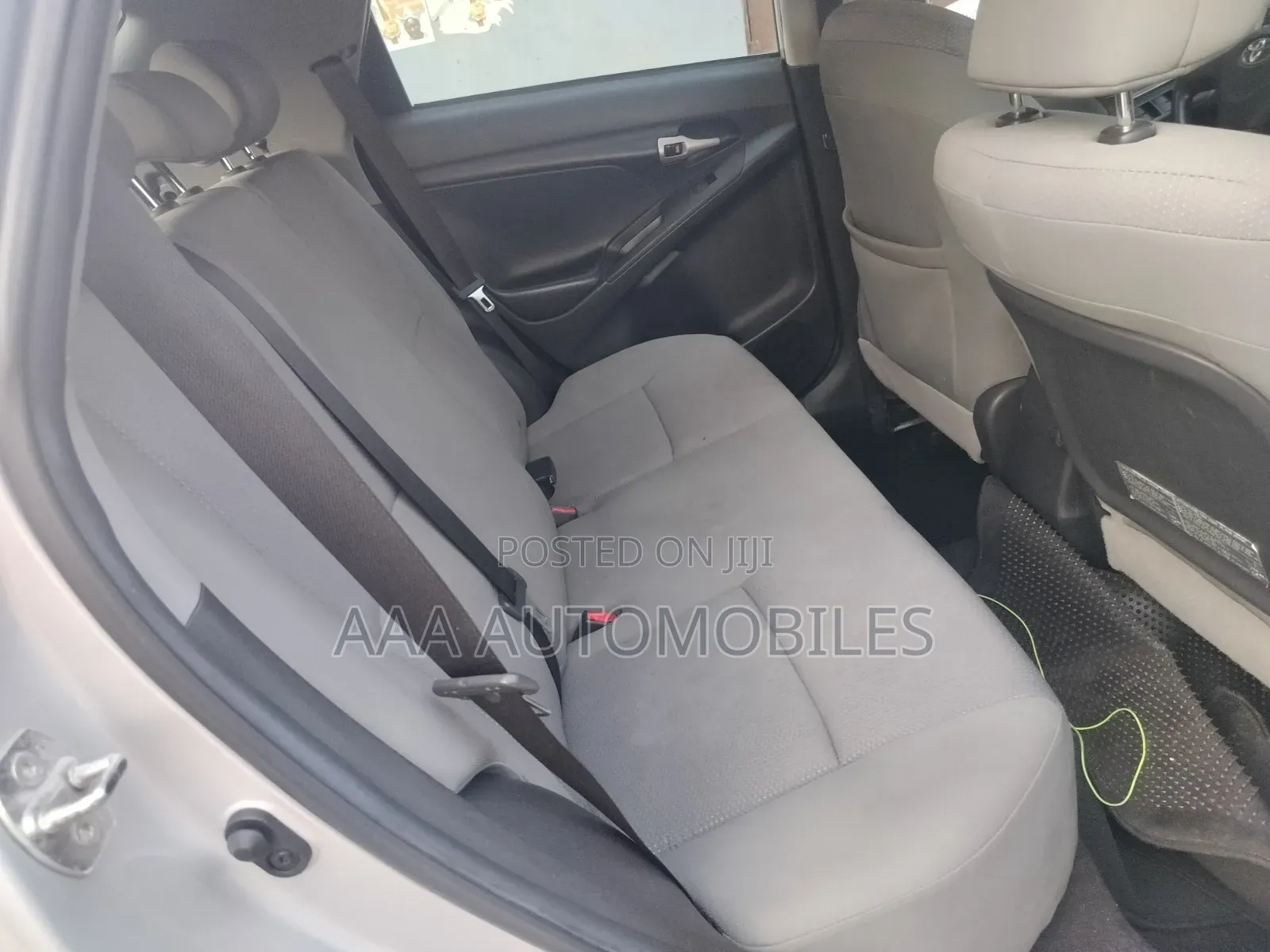 Toyota Matrix 2010 Silver