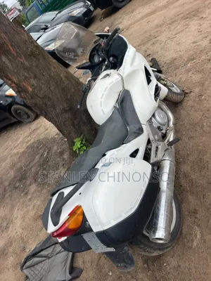 Honda NC700X 2000 White