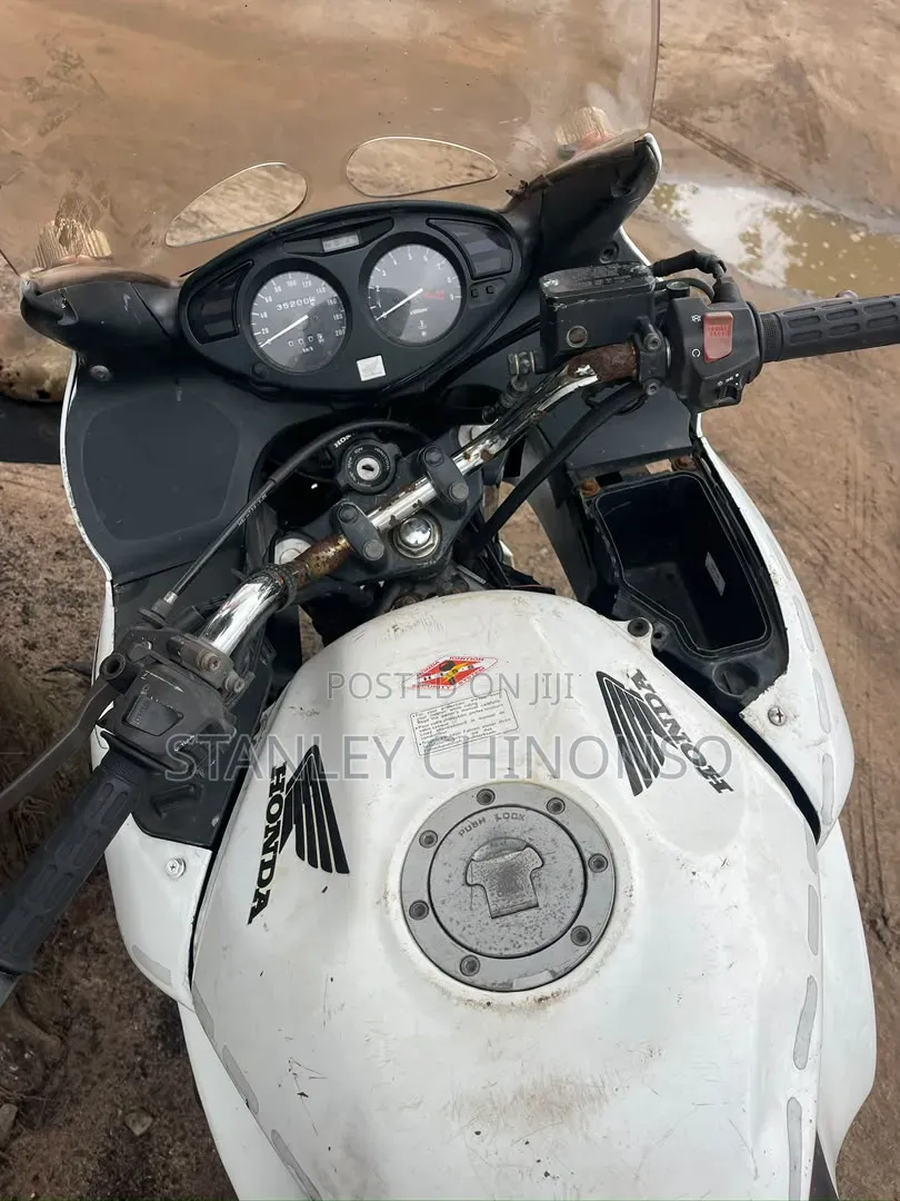 Honda NC700X 2000 White