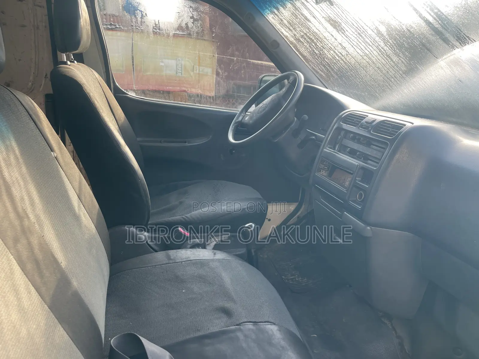 Toyota HiAce 2005 White