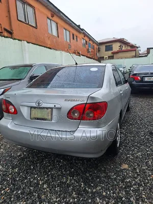 Toyota Corolla LE 2005 Silver
