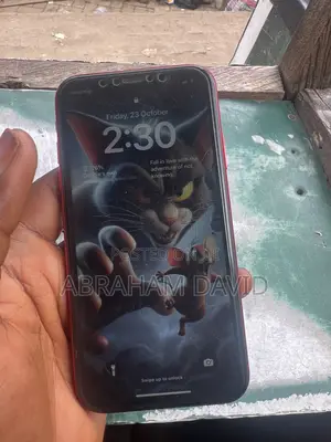 Apple iPhone XR 64 GB Red
