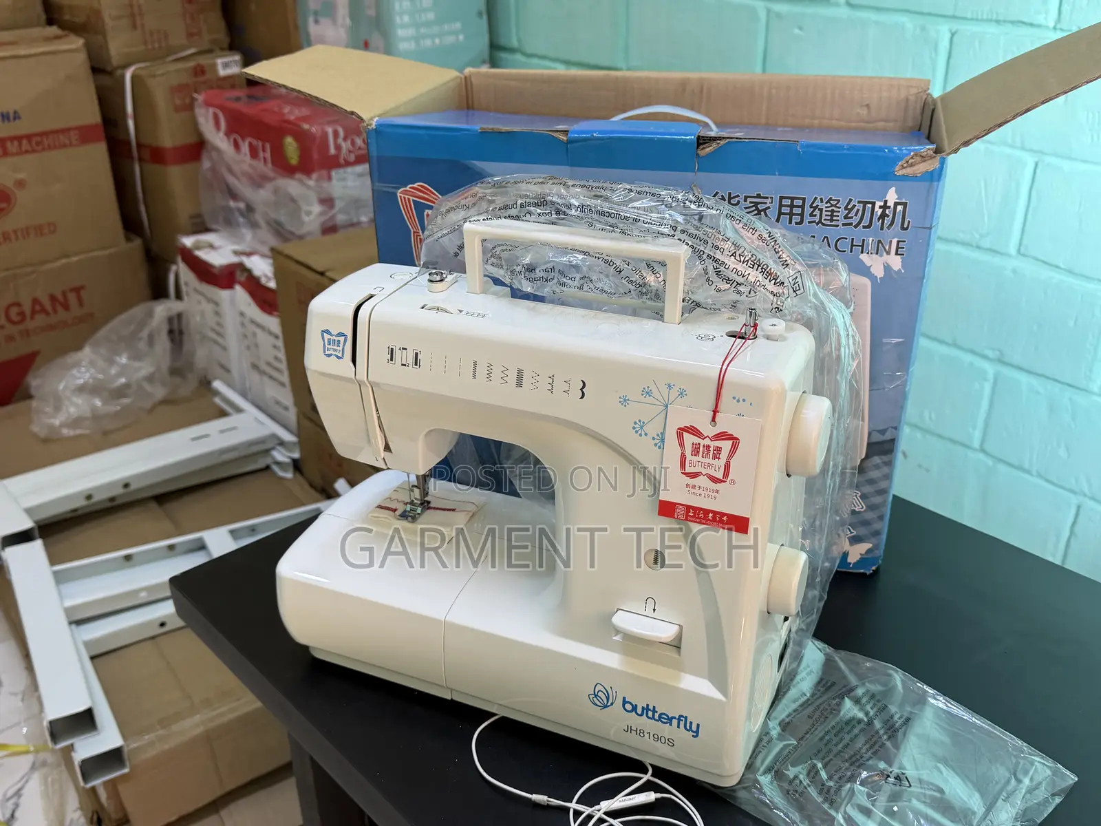 BUTTERFLY TABLE TOP Sewing Machine Brand New