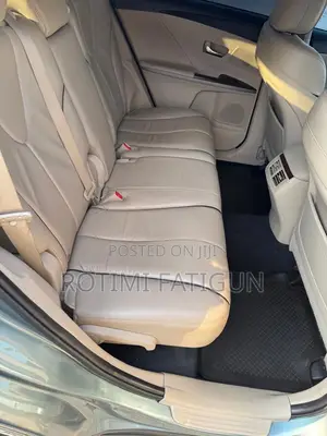 Toyota Venza AWD 2010 Green