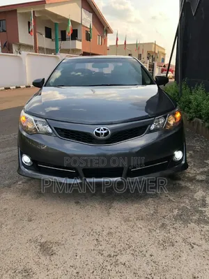 Toyota Camry XLE 4dr Sedan (2.5L 4cyl 6A) 2014 Gray