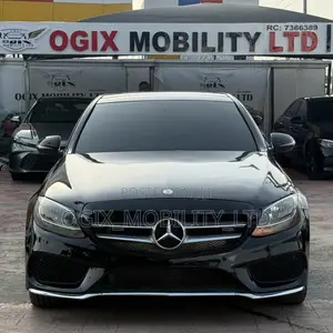 Mercedes-Benz C300 2016 Black