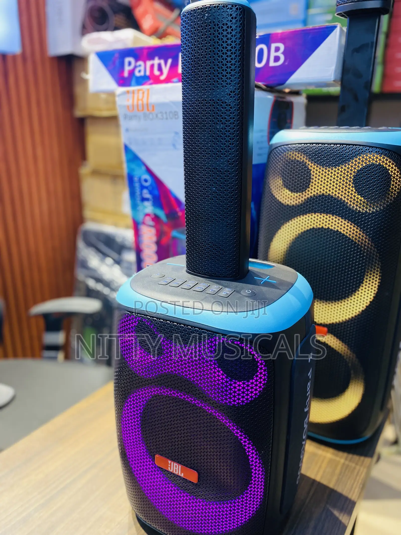 JBL Party Box 300b