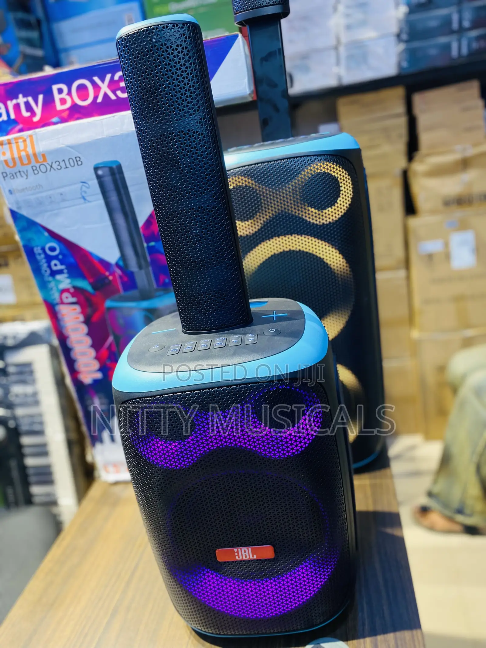 JBL Party Box 300b