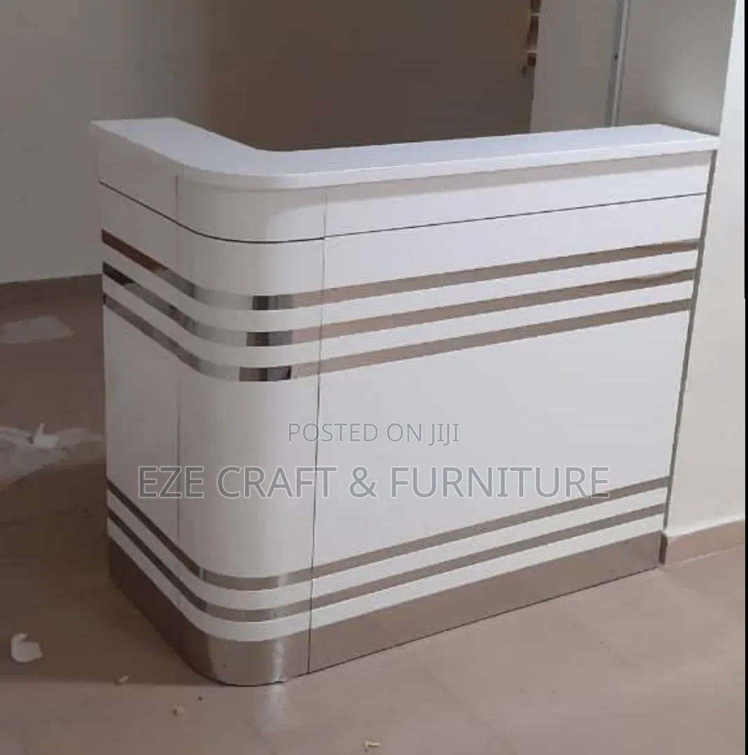 Receptionist Table
