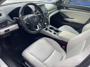Honda Accord 2019 White