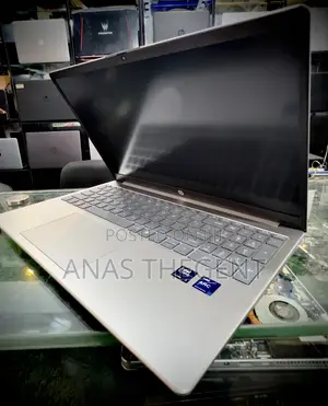 Laptop HP 15 16GB Intel Core Ultra 7 SSD 1T