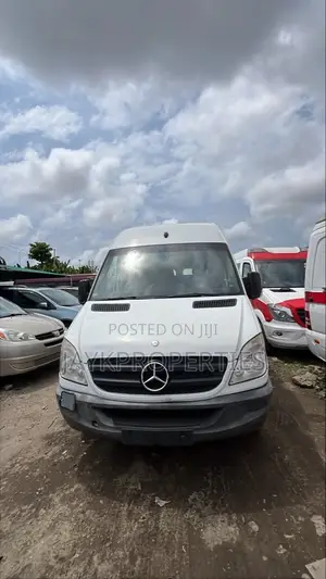 Mercedes-Benz Sprinter 2012 White