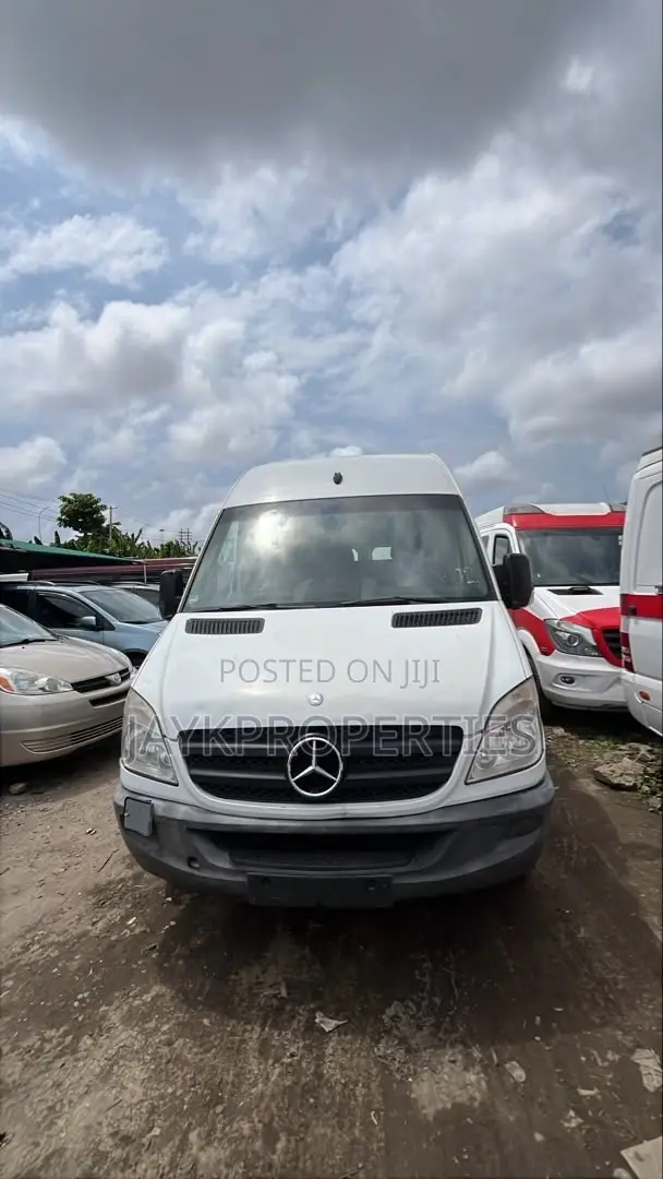 Mercedes-Benz Sprinter 2012 White