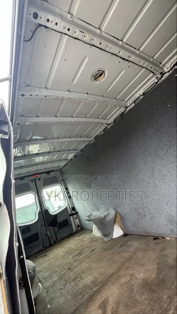 Mercedes-Benz Sprinter 2012 White