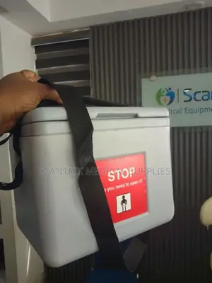 1.4L Portable Vaccine Carrier With Four Ice Packs