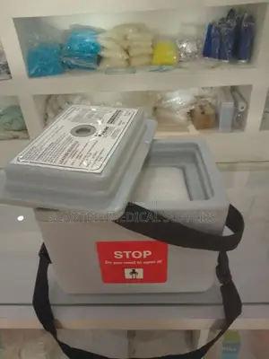 Medical Cold Chain Carrier Box With Four Cooling Packs