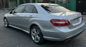 Mercedes-Benz E350 Base 4Matic Sedan AWD (3.5L 6cyl 7A) 2013 Silver