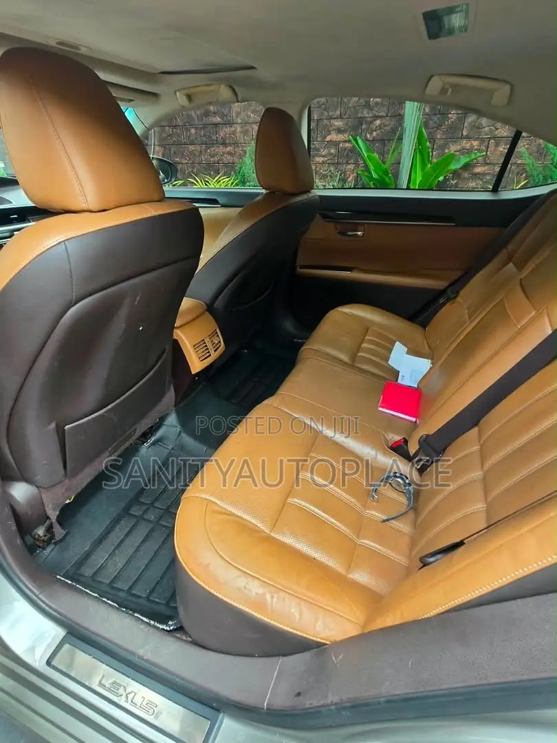 Lexus ES 350 FWD 2017