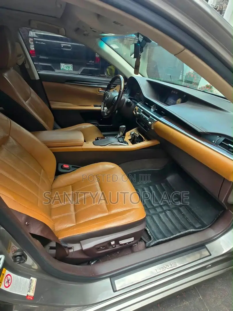 Lexus ES 350 FWD 2017