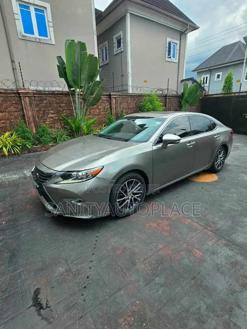 Lexus ES 350 FWD 2017