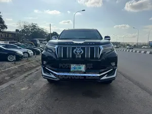 Toyota Land Cruiser Prado 2016 Black